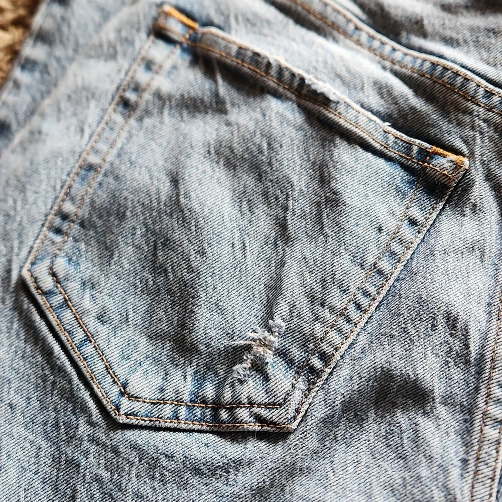 Abercrombie & Fitch ulta high rise straight distressed womans size 4 jeans - Picture 8 of 12